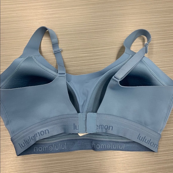 Lululemon bra - Picture 2 of 3